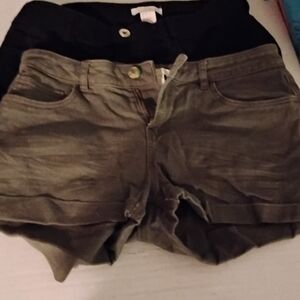 H&M Black and Olive Cargo Shorts